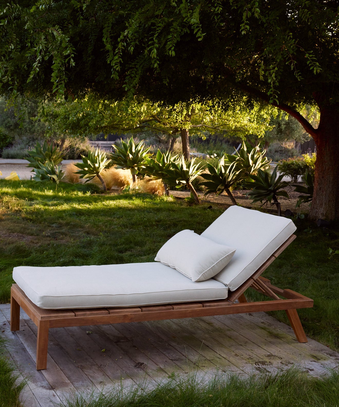 Outdoor Vista Lounge Chair